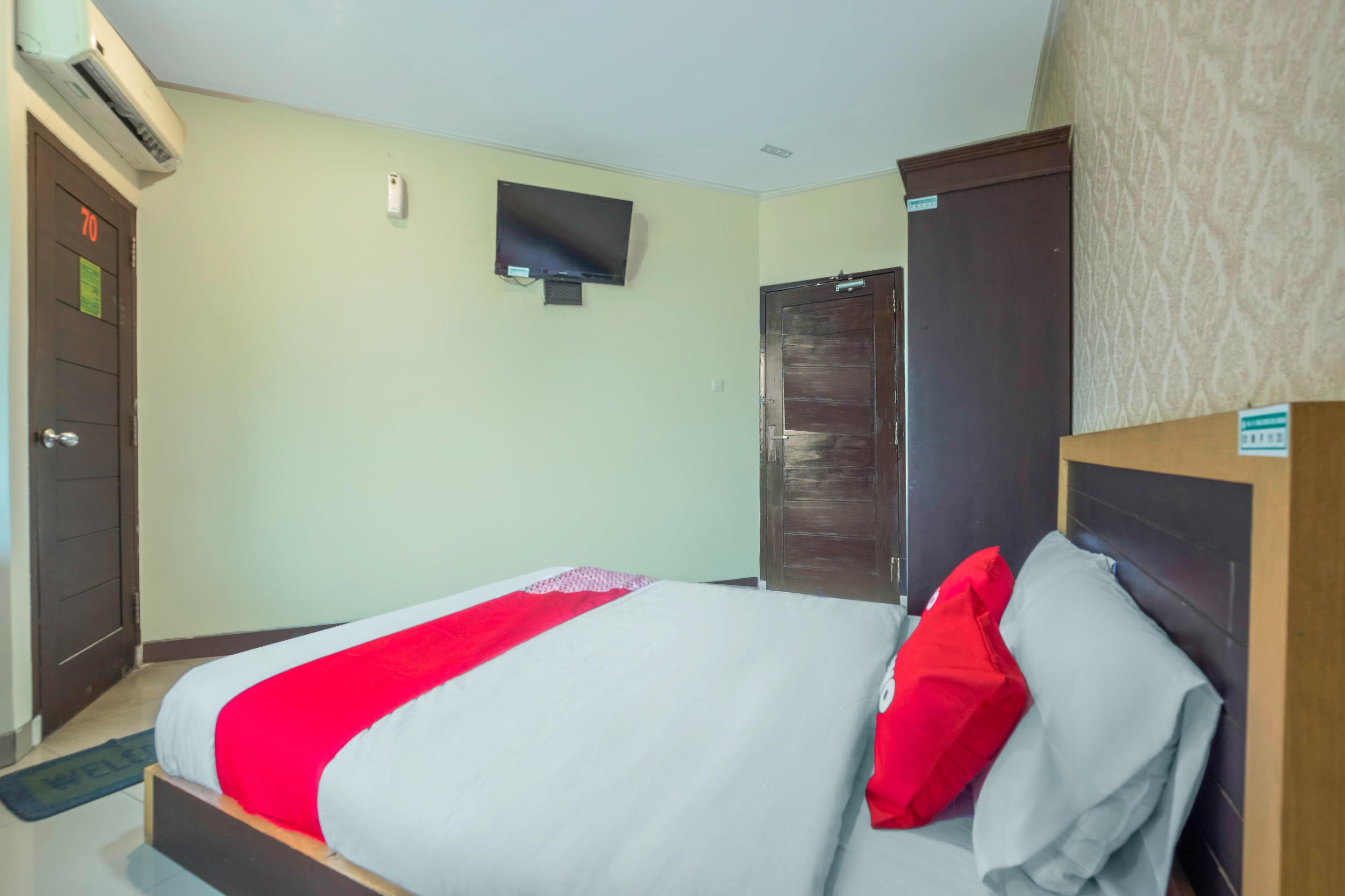 Oyo 2132 Pondok Avicenna Cirebon Εξωτερικό φωτογραφία