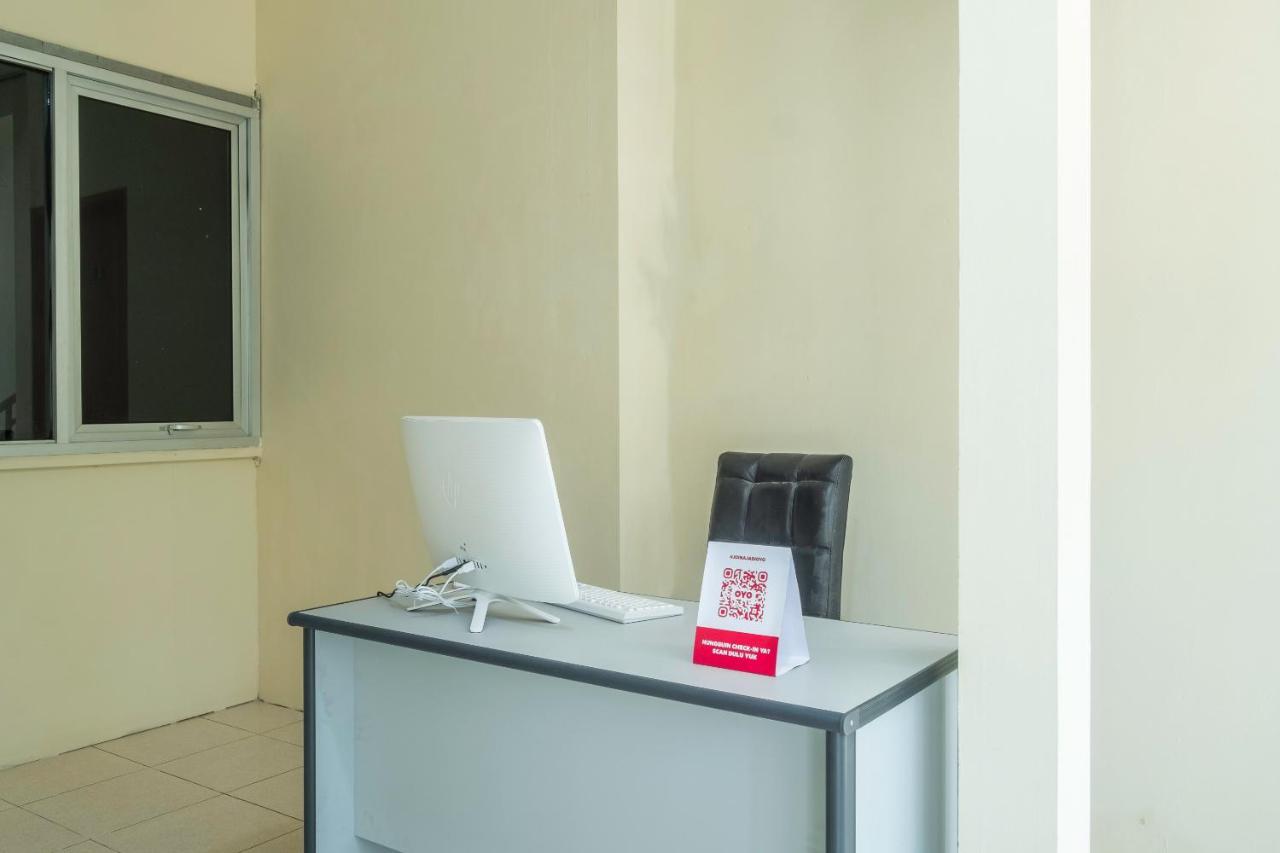 Oyo 2132 Pondok Avicenna Cirebon Εξωτερικό φωτογραφία